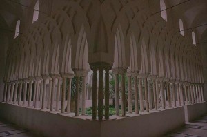800px-Amalfi-Chiostro_del_paradiso-drk2