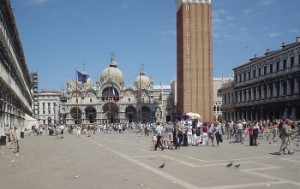 PiazzaSanMarco01